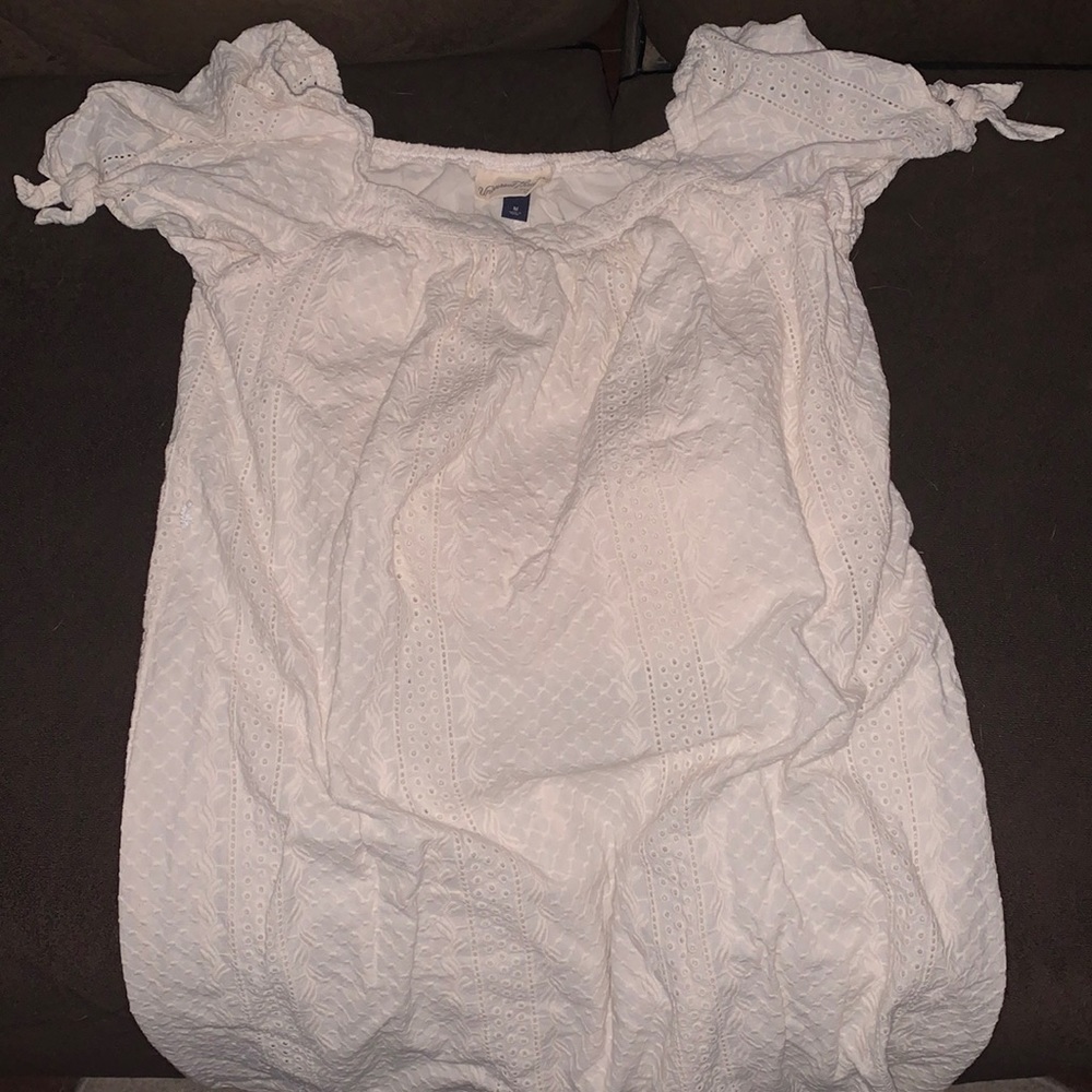 white flowy dress size medium- never worn